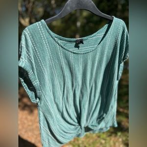 Women’s Cuffed Blouse